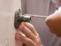 Security Locksmith Services Seattle, WA 206-801-9932 - 18-Emergency-Opening